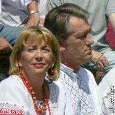 Журналисты будут сопровождать Екатерину Ющенко только в «Тюрьме на Лонцкого», далее в первой леди - частная программа Журналисты будут сопровождать Екатерину Ющенко только в «Тюрьме на Лонцкого», далее в первой леди - частная программа