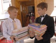 Завтра в первый класс пойдет 6 тыс 270 детей Завтра в первый класс пойдет 6 тыс 270 детей