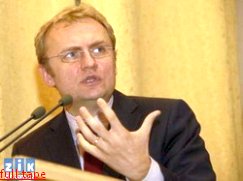 Мэр Львова говорит, что расслабляться рано Мэр Львова говорит, что расслабляться рано