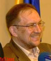 Через 10 лет Президентом Украины будет человек, которого будут контролировать эмигранты, - социолог Через 10 лет Президентом Украины будет человек, которого будут контролировать эмигранты, - социолог