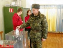 В день выборов президента Украина все военнослужащие-срочники львовского гарнизона получили освобождение на 4 часа В день выборов президента Украина все военнослужащие-срочники львовского гарнизона получили освобождение на 4 часа